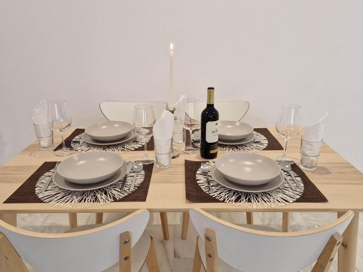 Francisco Cano Apartment Фуeнхирола Екстериор снимка