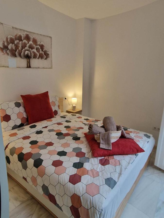 Francisco Cano Apartment Фуeнхирола Екстериор снимка