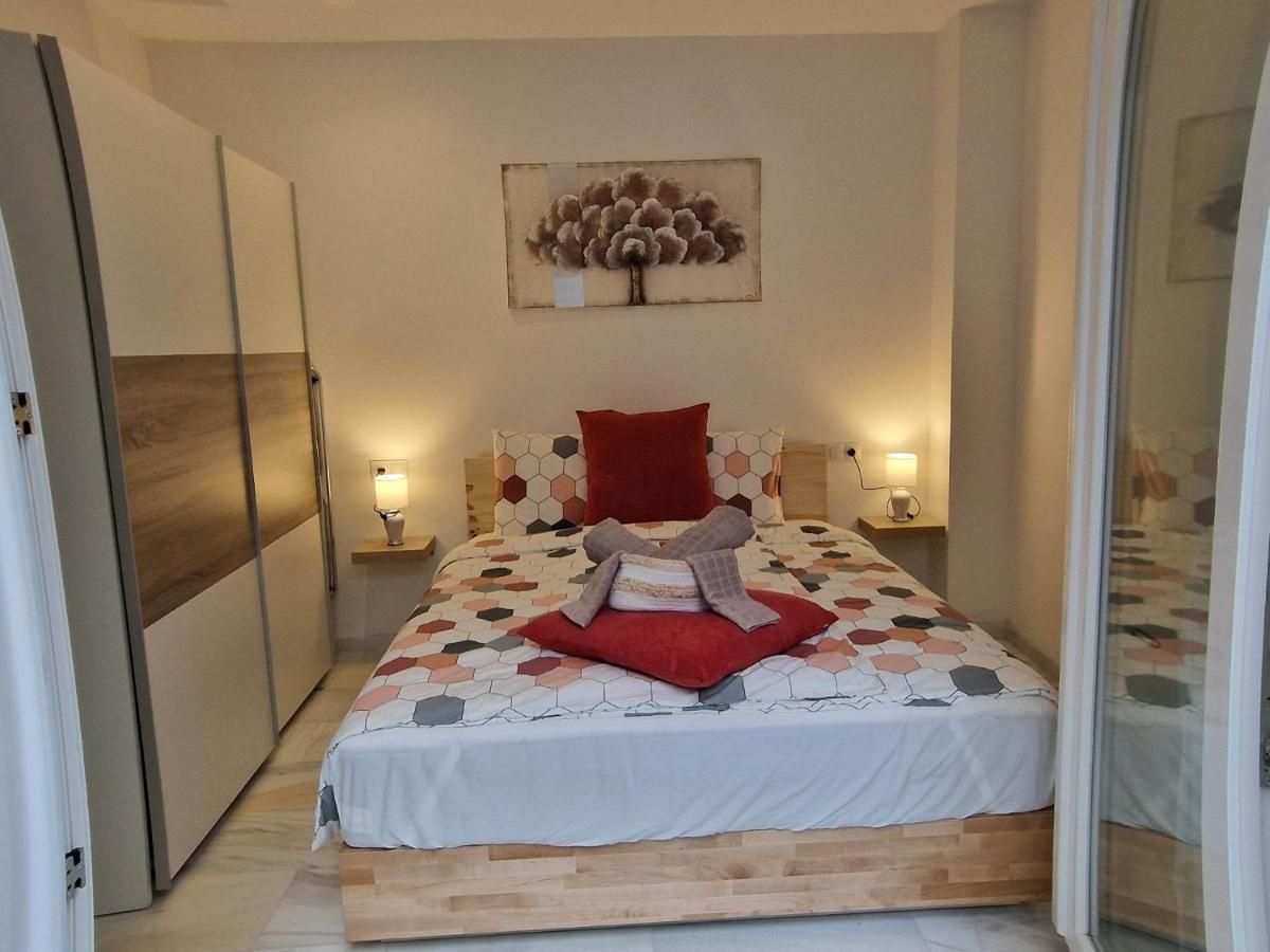 Francisco Cano Apartment Фуeнхирола Екстериор снимка
