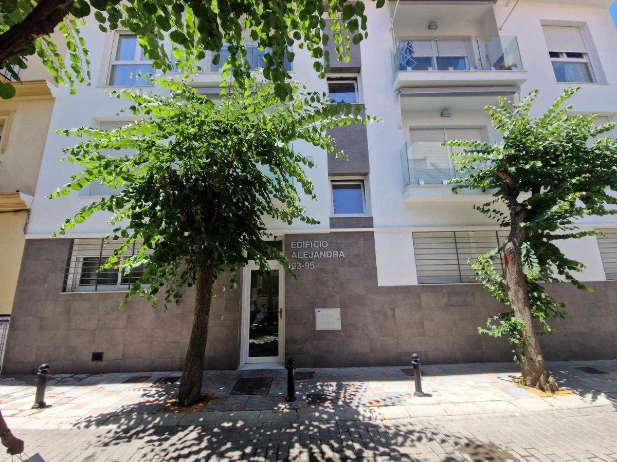 Francisco Cano Apartment Фуeнхирола Екстериор снимка